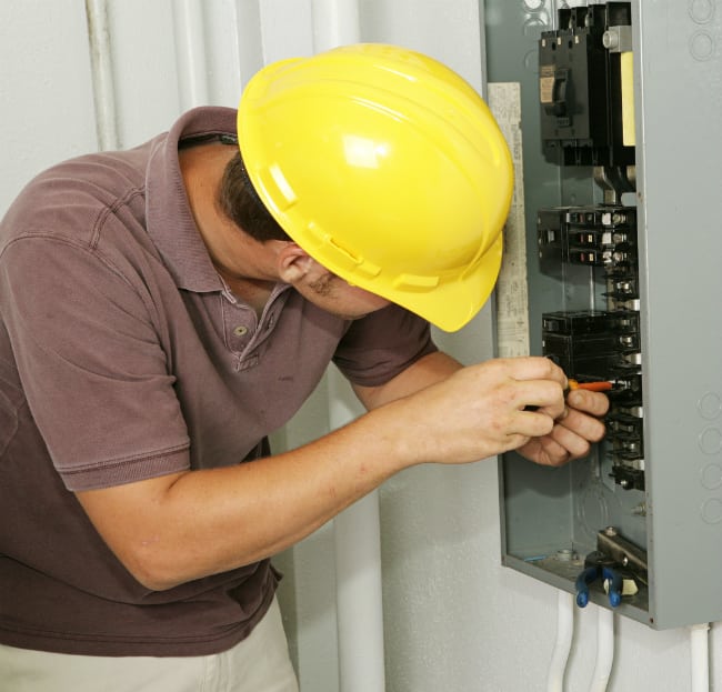 Electrical Panel Replace or Repair? Quality Electrical Contractors